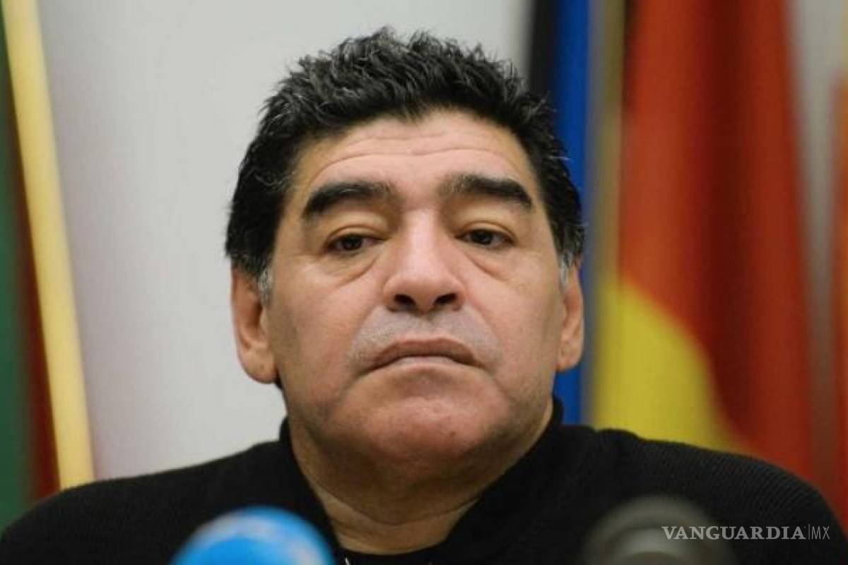 &quot;Yo no me vendí nunca”, responde Maradona a Henrique Capriles