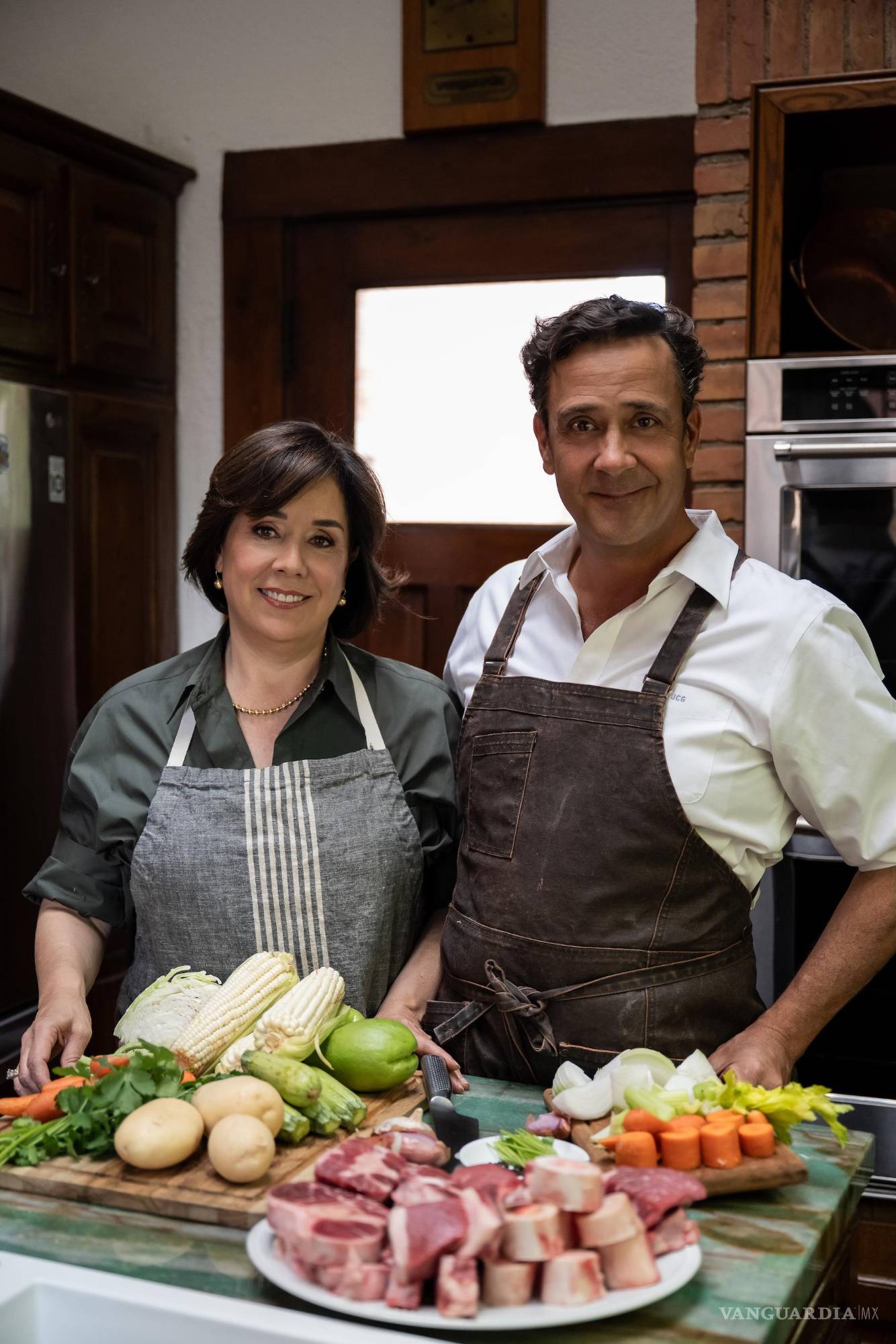 $!Su paso por la Escuela Gastronómica de Estados Unidos perfeccionó lo que ya traían en el corazón.