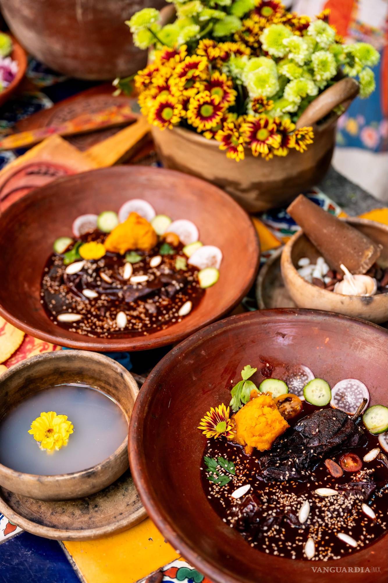 $!En el mole convergen los sabores del campo y la historia de las mujeres.