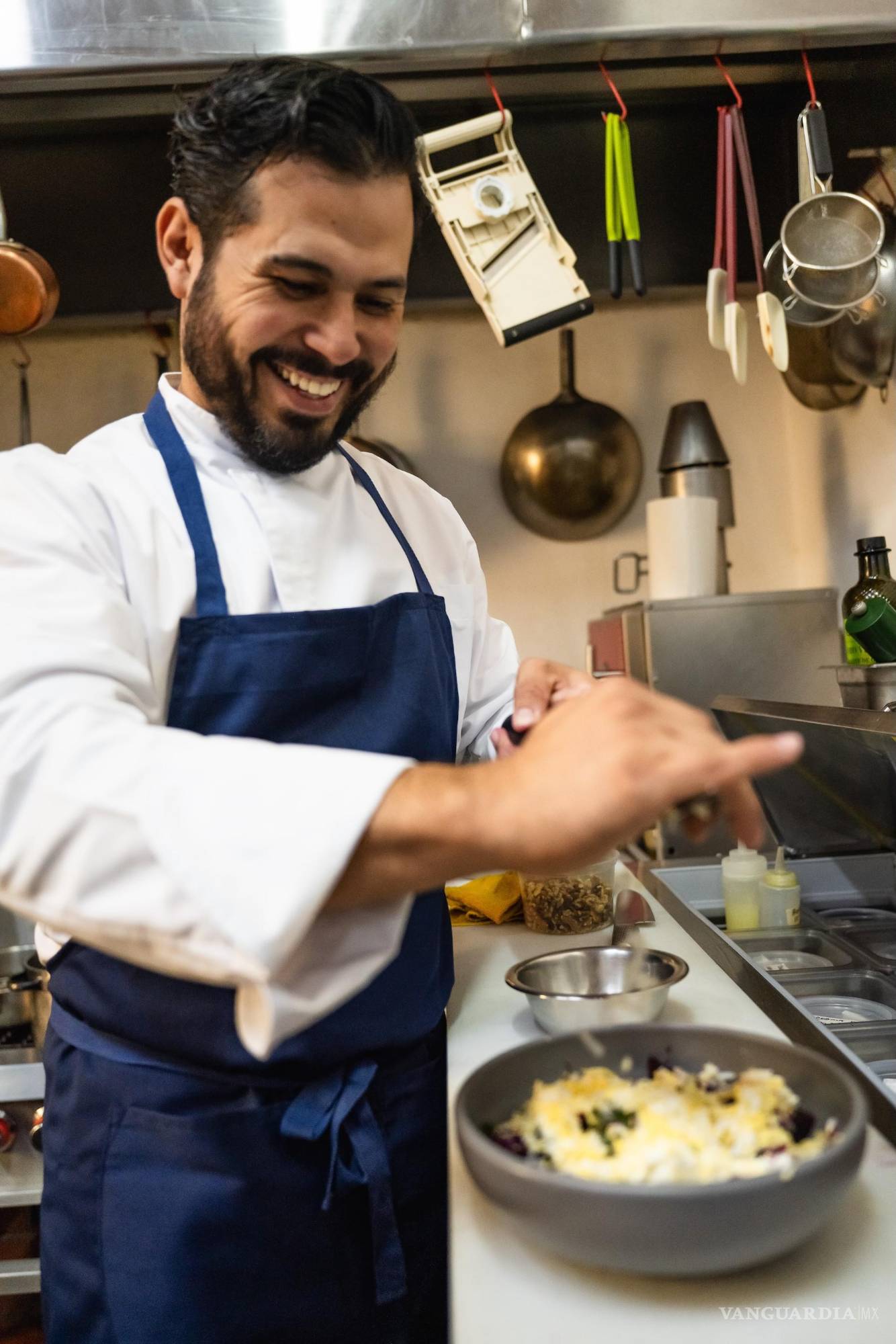 $!La pasión de Renan por la cocina se revela incluso en los gestos más simples.