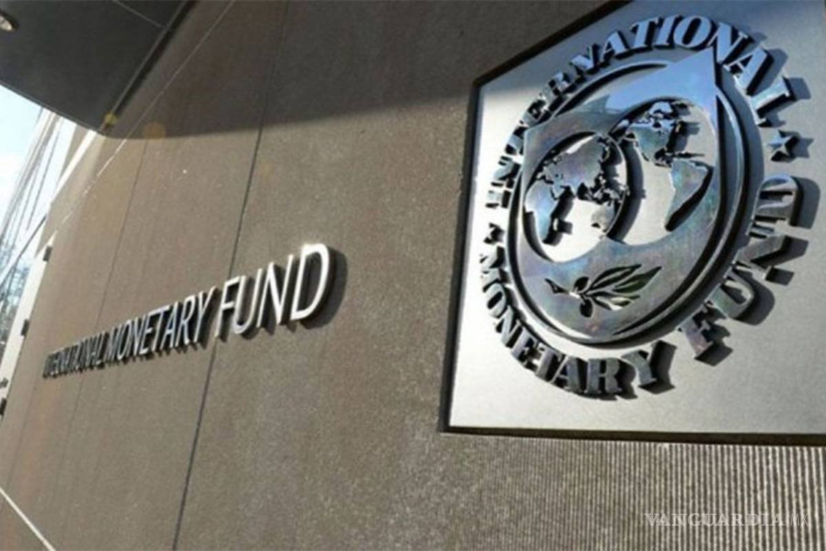 México debe subir el gasto para proteger ingresos: FMI