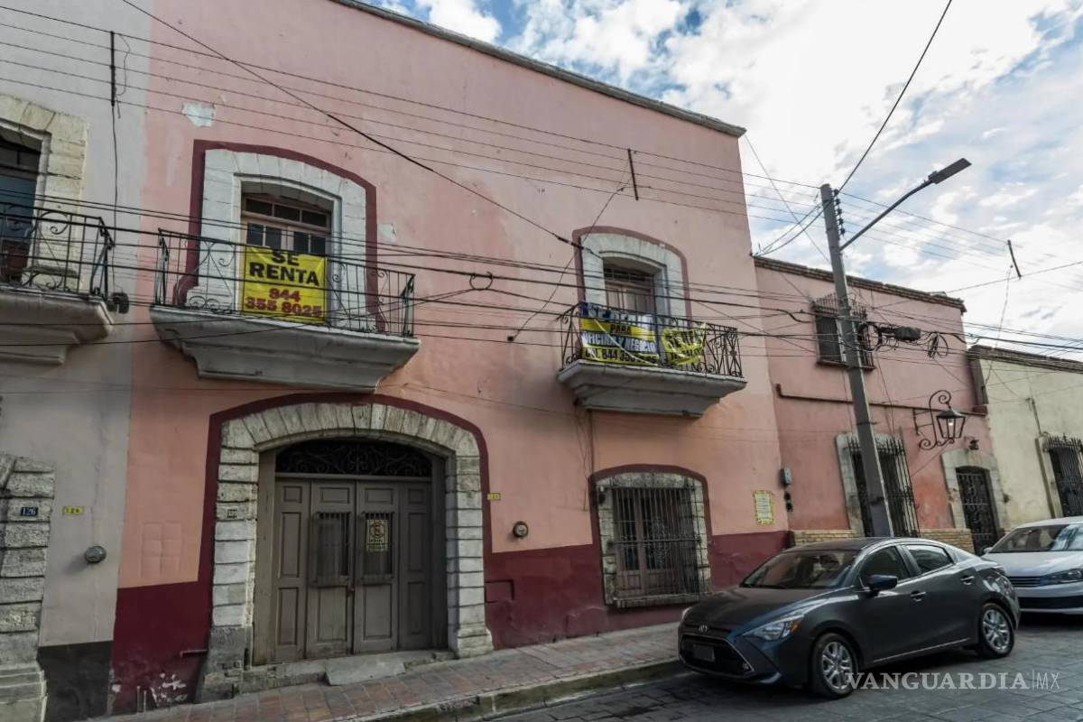 $!Se cree que el espíritu de la mujer deambula por la Casa de los Espantos, atrapada entre las paredes que presenciaron su tragedia.