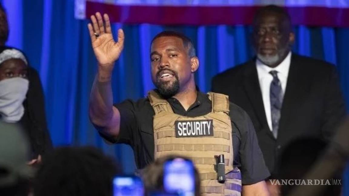 Kanye West da su primer discurso como candidato... con chaleco antibalas y polémicas