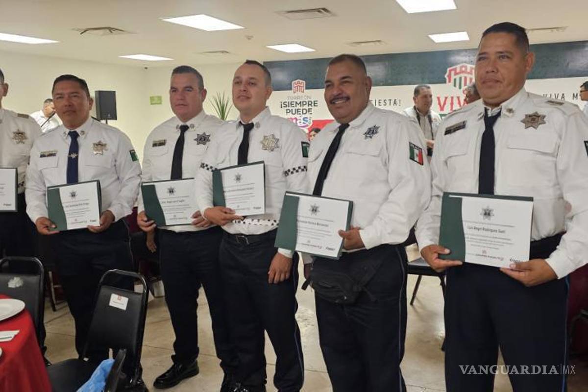 $!Los agentes reconocidos agradecen el apoyo institucional durante su formación.