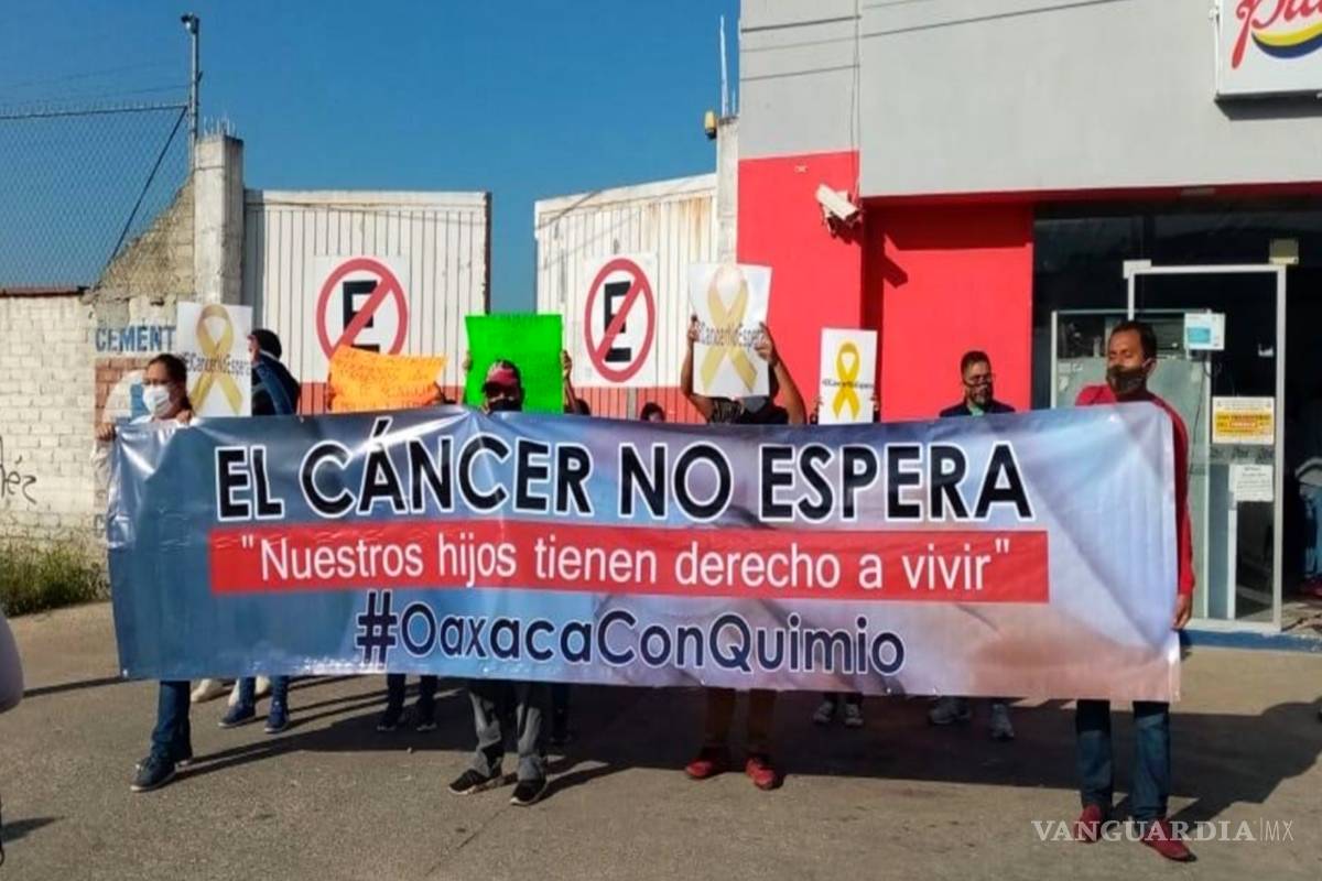 Papás de niños con cáncer en Oaxaca pedirán ayuda a Joe Biden ante desabasto de medicinas