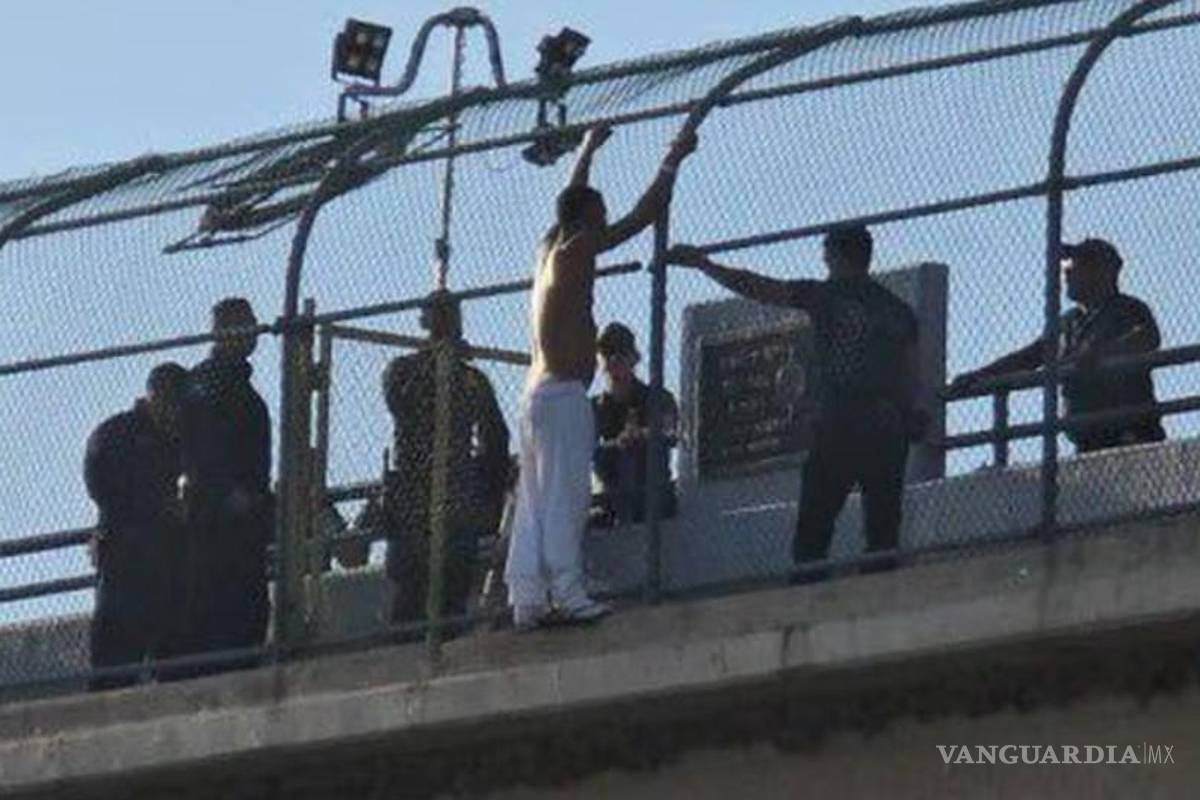 Migrante desesperado tras ser deportado, amenaza con lanzarse del Puente Internacional II en Piedras Negras