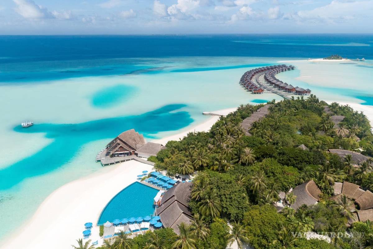 $!Vista aérea de una villa junto al mar. Foto: Open Comunicación.