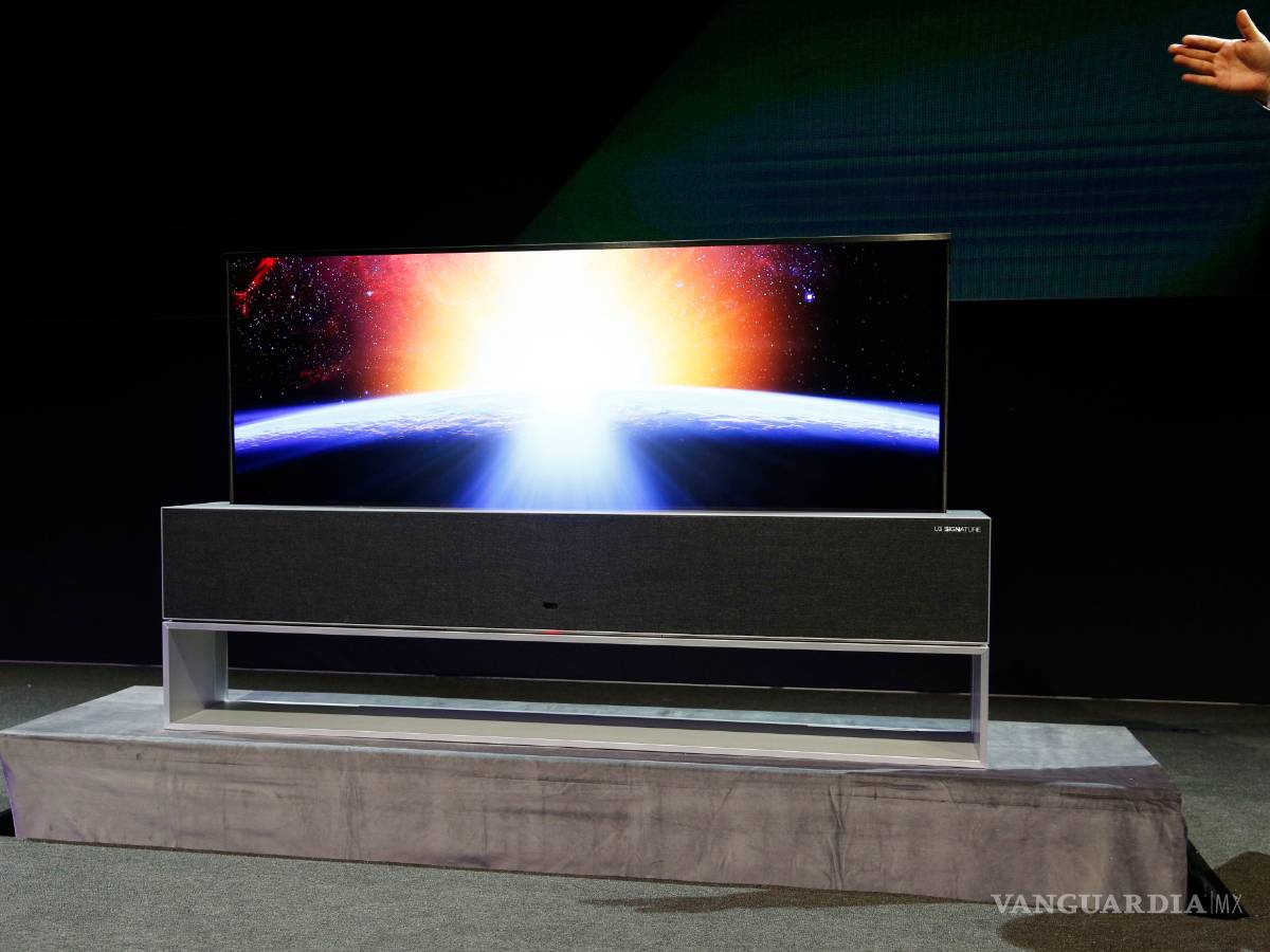 $!Hoy en la CES 2019, desde un cepillo de dientes con inteligencia artificial hasta un televisor que se enrolla sobre sí mismo