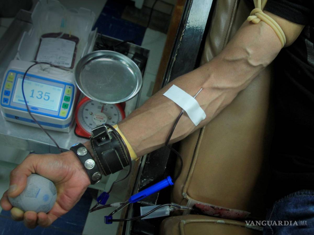 $!Para un hemofílico, cualquier herida, por pequeña que sea, puede ser un gran problema. EFE/Alex Cruz