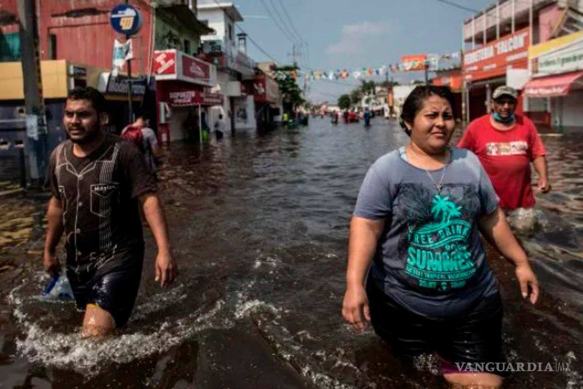 $!Se desborda el Río Grijalva en Tabasco y deja zonas bajo el agua en Villahermosa