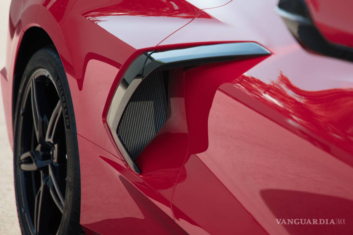 $!Así es el nuevo Chevrolet Corvette 2020, un 'Ferrari norteamericano' con motor central de 495 hp