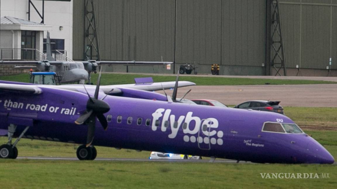 Avión aterriza de emergencia en Belfast