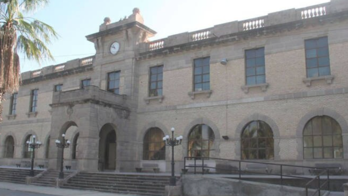 $!El AMS se ubica en la calle Leona Vicario, en un edificio que se construyó para ser estación de ferrocarril.