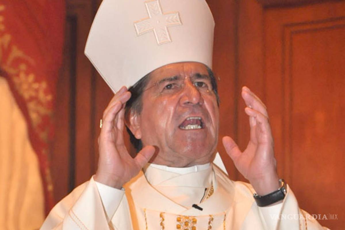 Obispo llama a periodistas a comunicar con la verdad