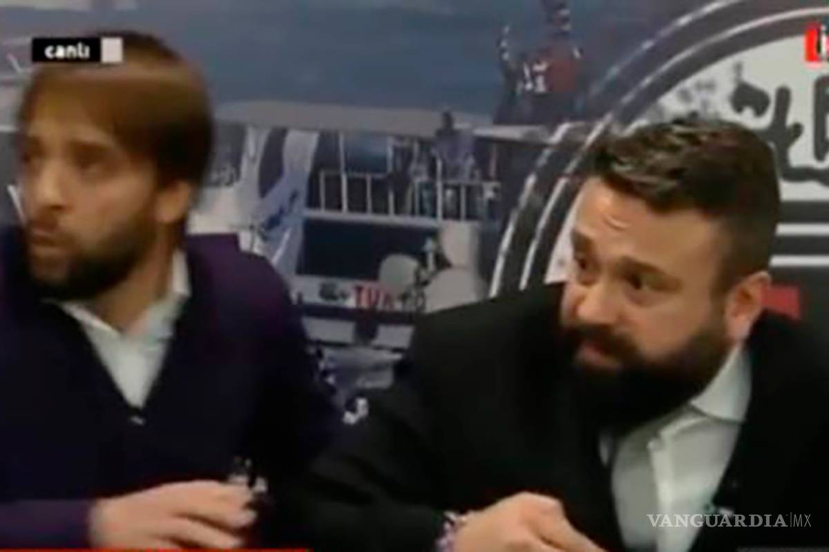 Periodistas huyen de programa en vivo tras explosión en Estambul