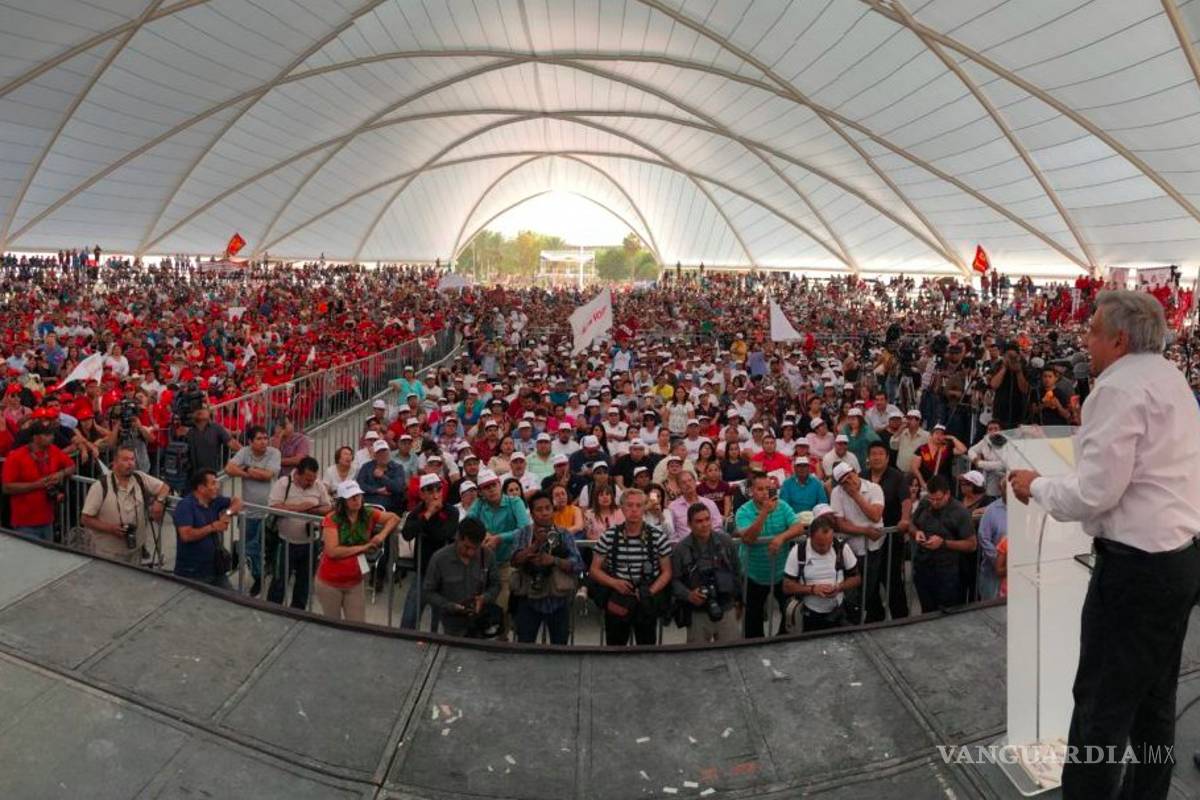 Descubren a 'bots' detrás del trending topic "FRACASA EVENTO AMLO"