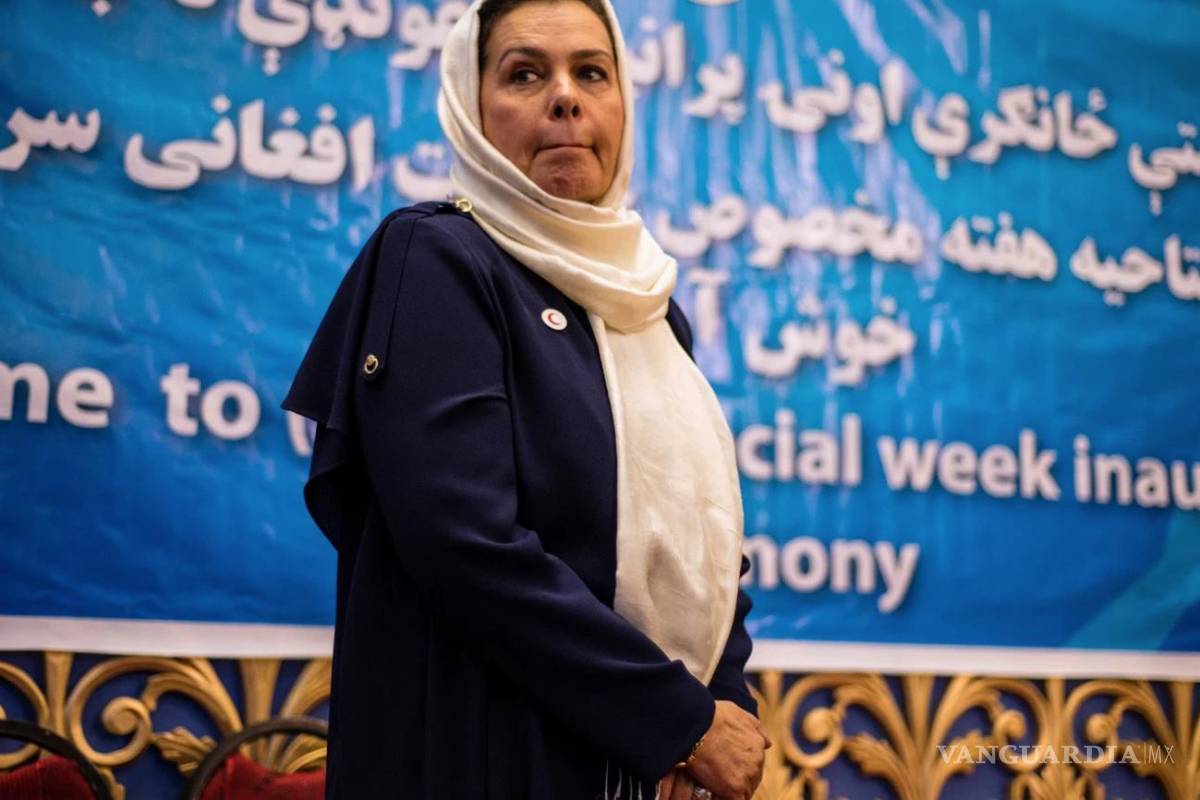 Activista afgana culpa a Biden por la caída de Kabul