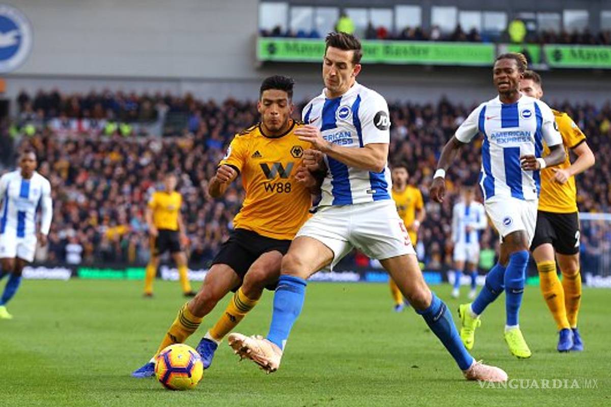 Raúl Jiménez y el Wolverhampton siguen de capa caída