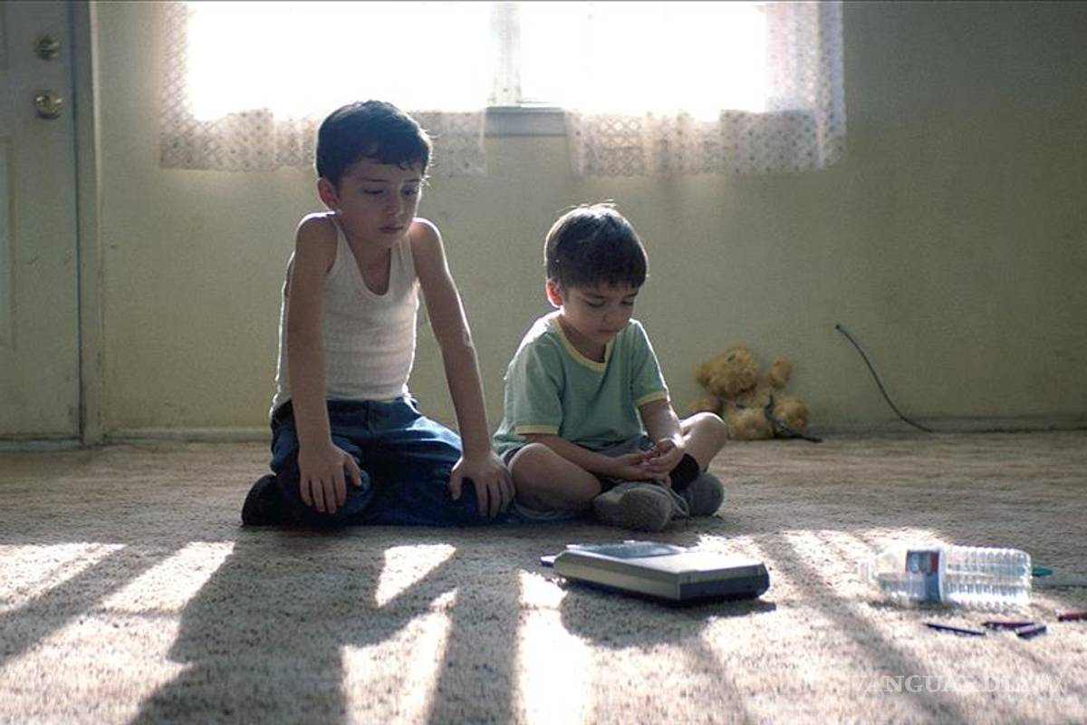 "Los lobos” del director mexicano Samuel Kishi es un retrato de la infancia y la migración