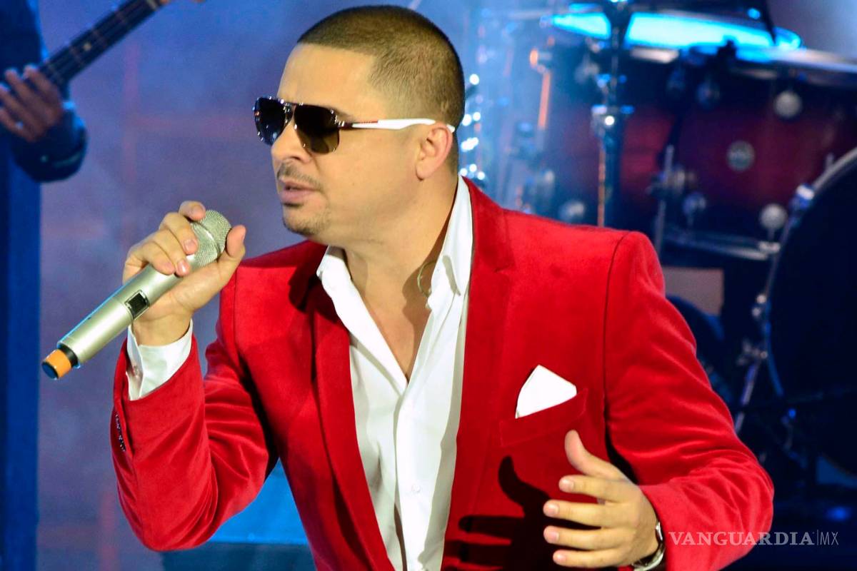 Larry Hernández no niega haberle cantado a El Chapo