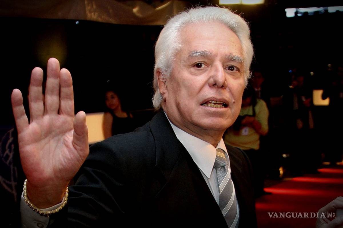 Enrique Guzmán no cederá su imagen para serie sobre Silvia Pinal