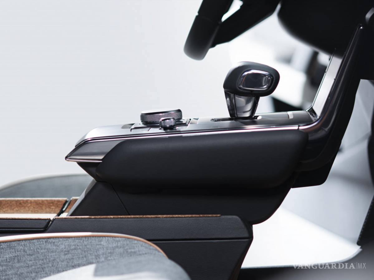 $!Mazda MX-30, la marca japonesa entra a la era eléctrica con un llamativo SUV