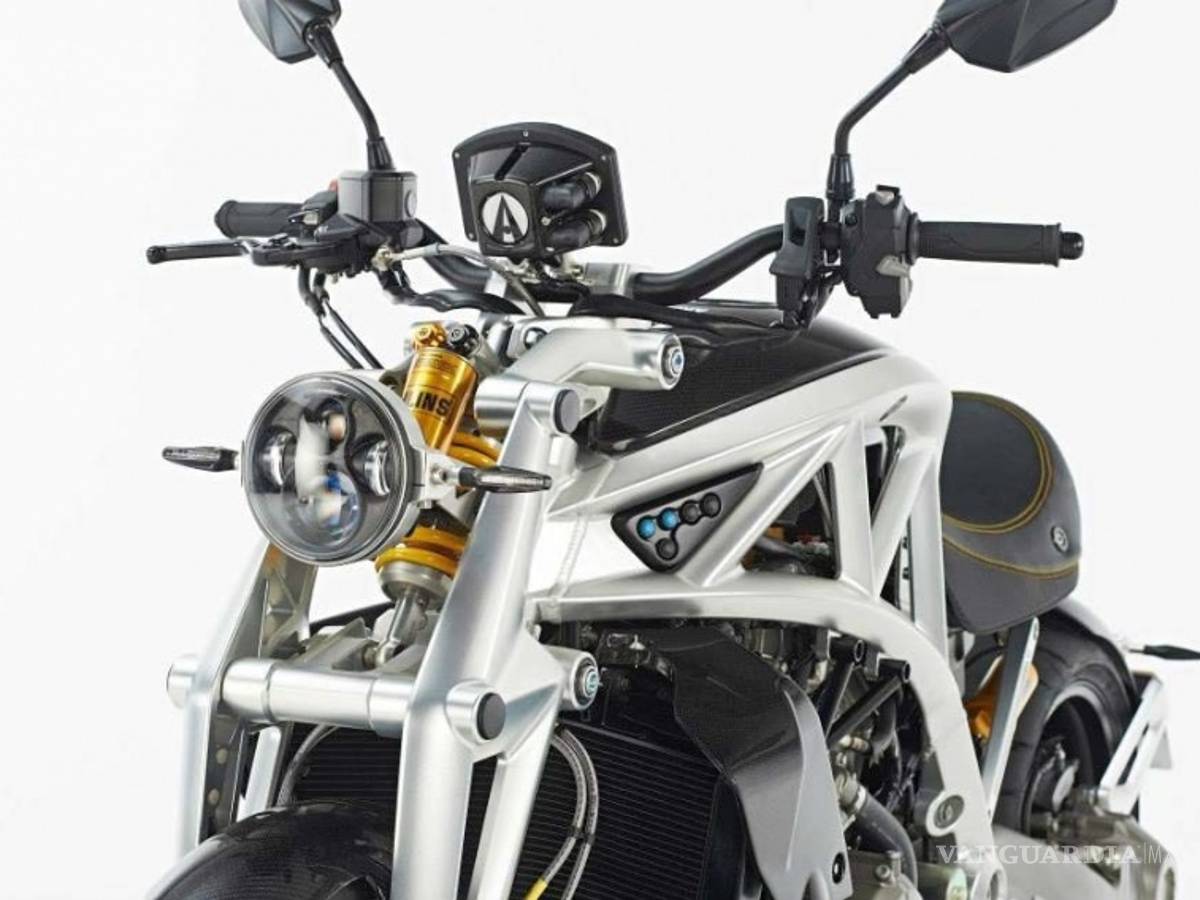 $!6 ejemplos de cuando una marca de coches se mete en el mundo de las motos