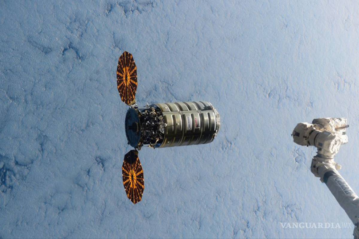 Nave con basura de EEI se desintegra en la atmósfera