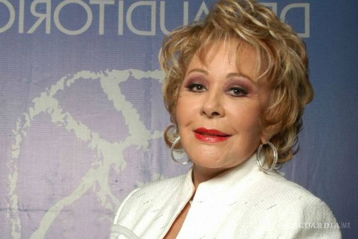 &quot;Esta Soy Yo&quot;, Silvia Pinal presenta su libro