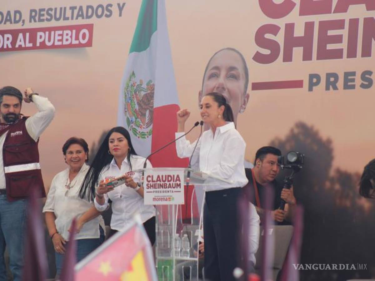 $!Claudia Sheinbaum prometió becas mensuales para niños de escuelas públicas y universidades gratuitas en su campaña por la presidencia.