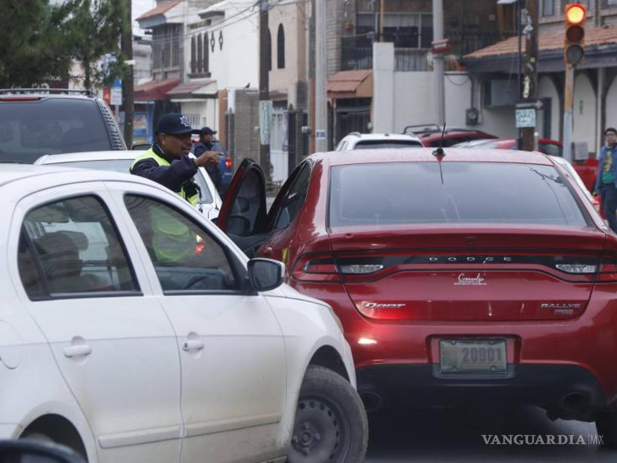 $!Este 24 de abril se cerraron definitivamente dos tramos de la calle de Juárez impactando en la redistribución de cinco rutas de transporte público.