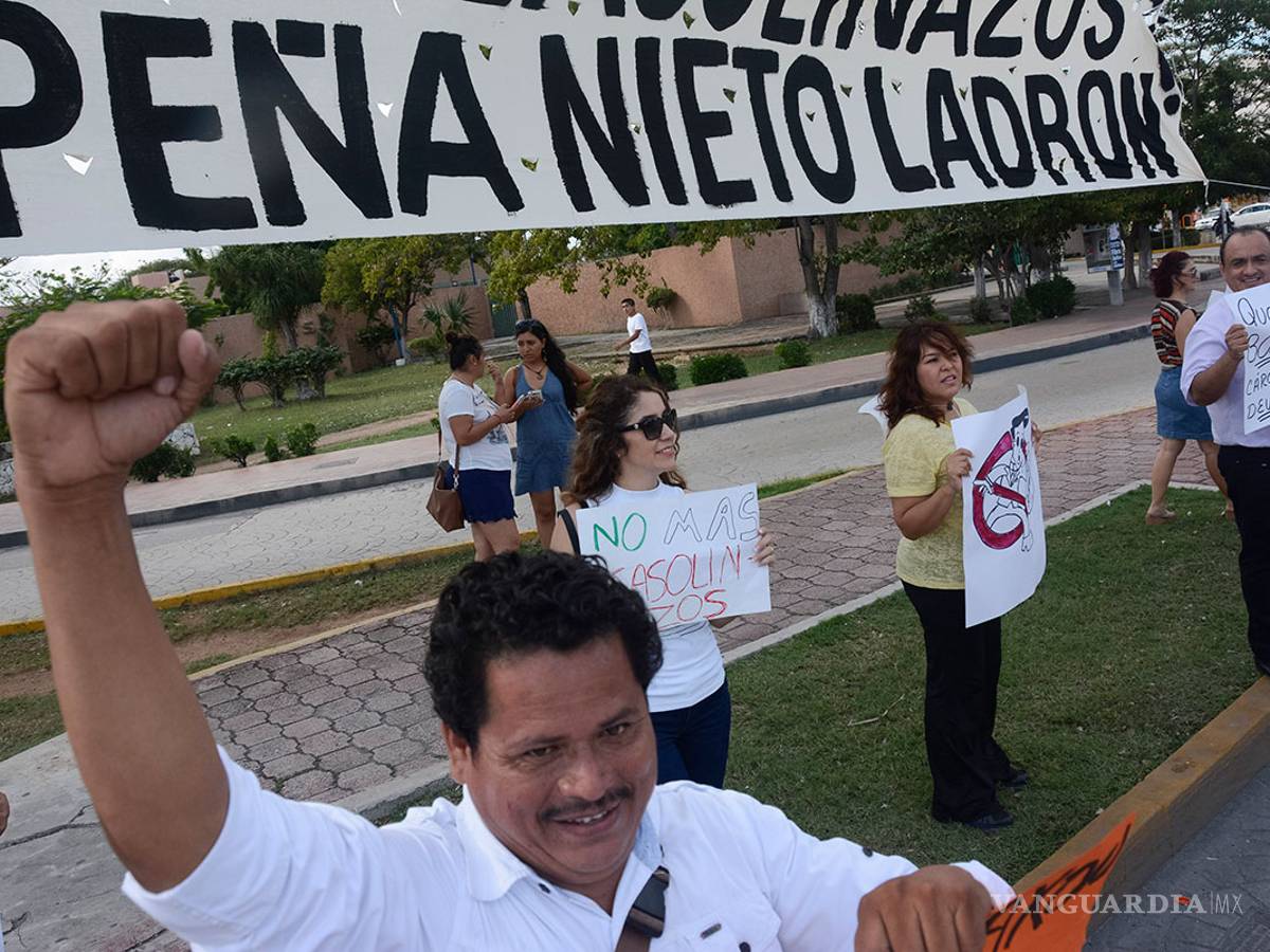 $!Bloqueos y marchas en 28 estados contra el 'gasolinazo'