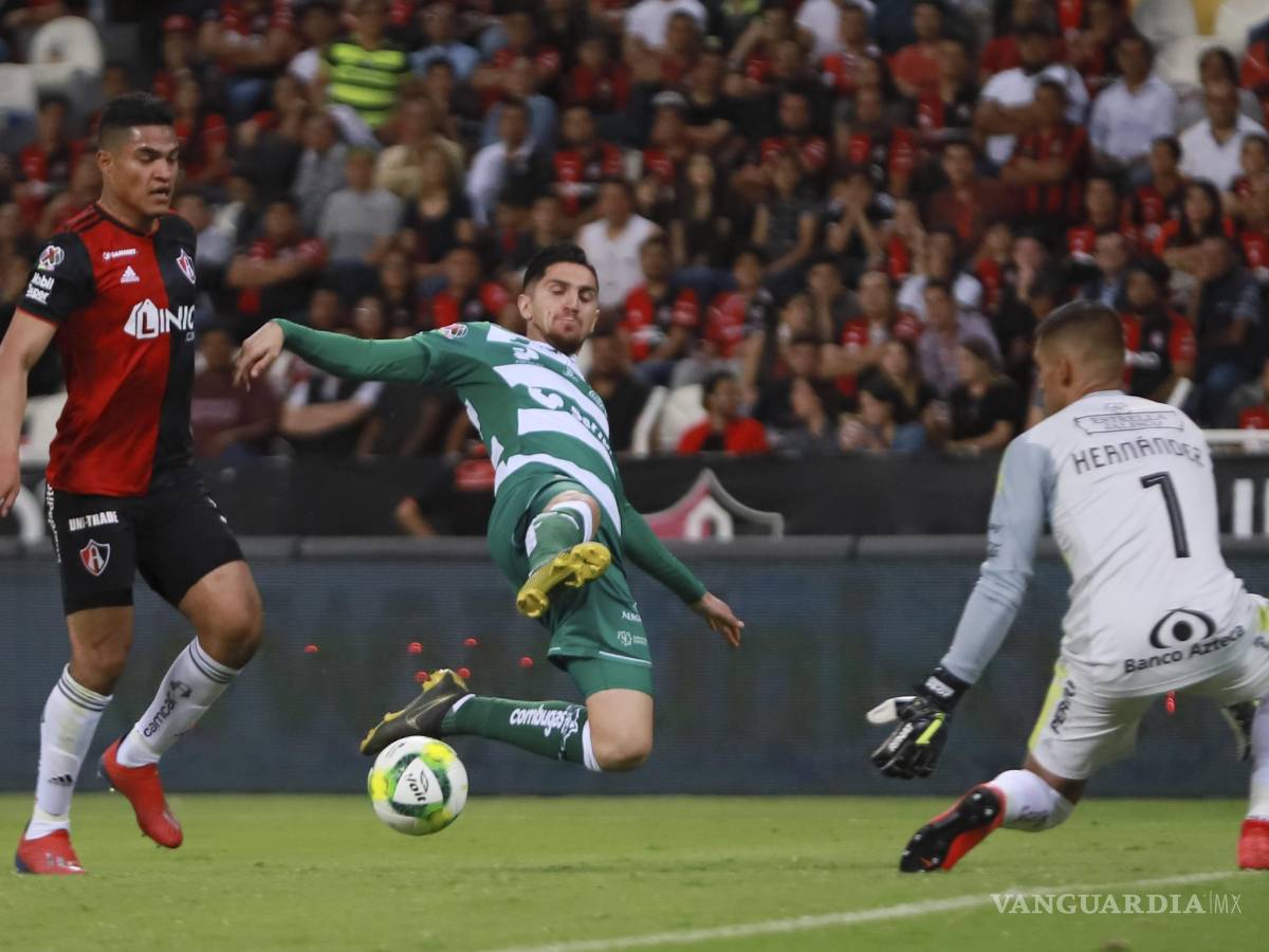 $!Alejandro Irarragorri deja la presidencia de Club Santos y podría ir al Atlas