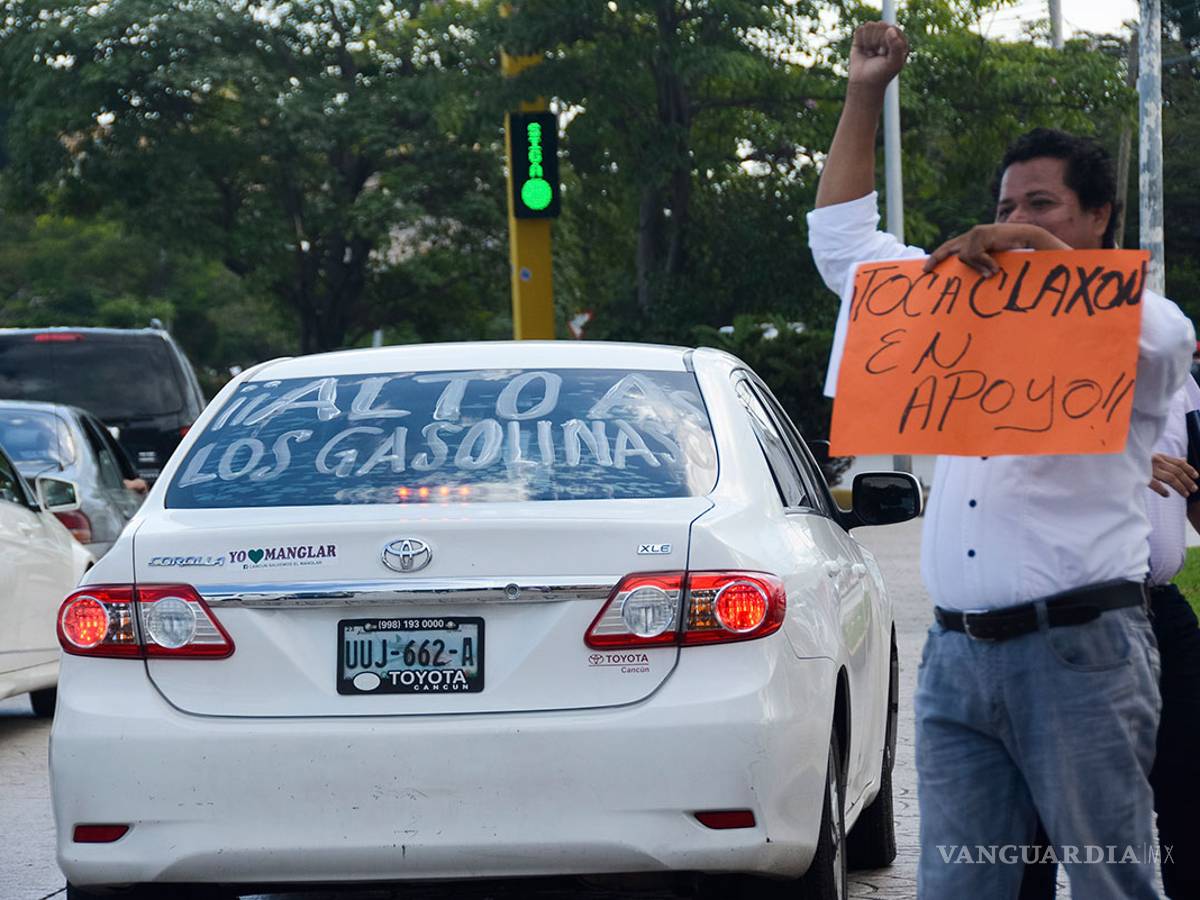 $!Bloqueos y marchas en 28 estados contra el 'gasolinazo'