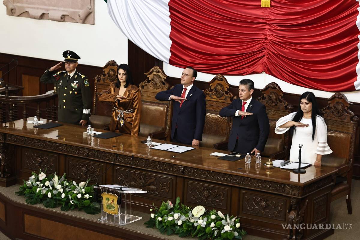 Manolo Jiménez destaca inversión de 3 mil mdp en obras sociales y ‘Semáforo Verde Financiero’ en Segundo Informe