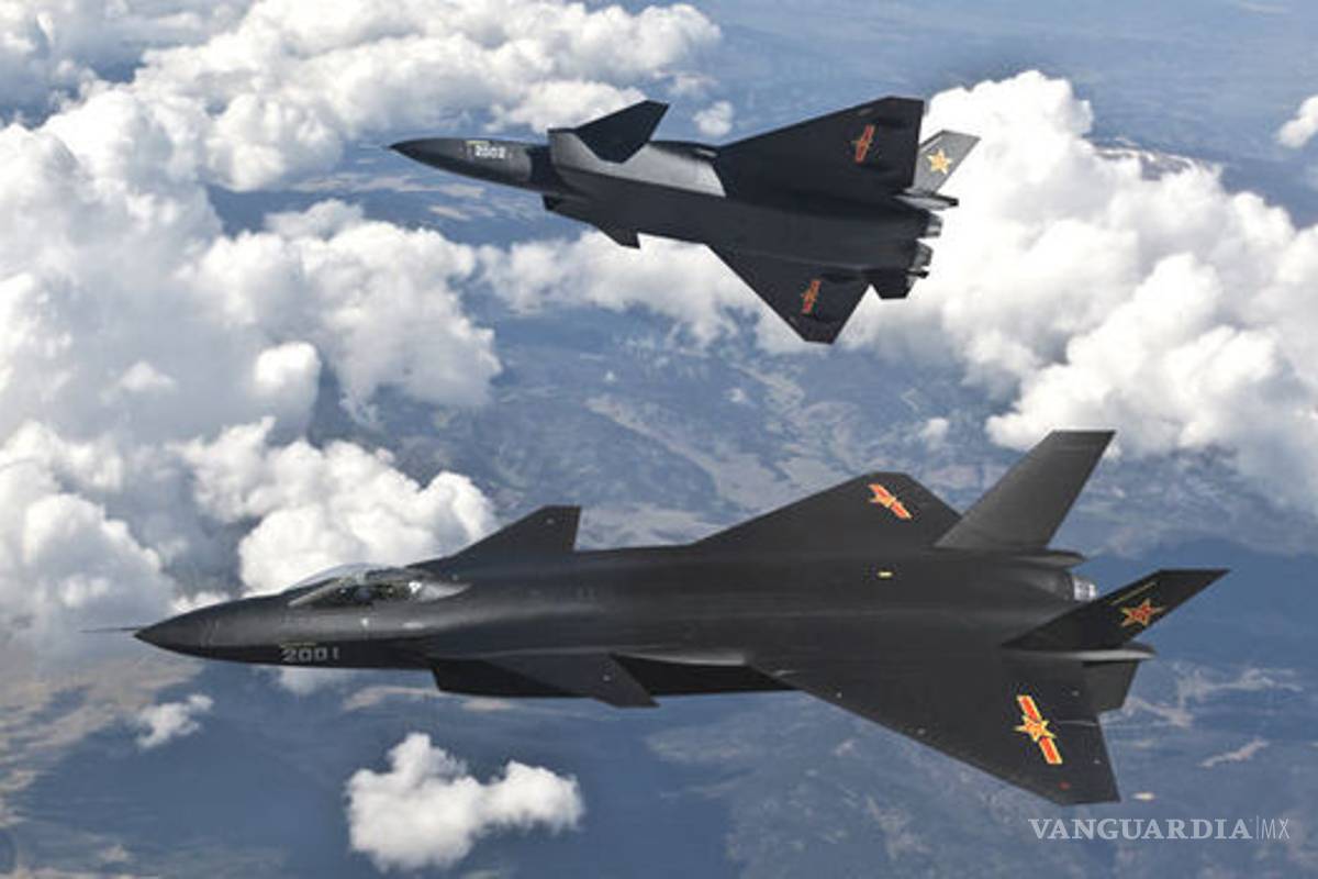 China muestra el J-20, su nuevo avión de combate ‘invisible’ a los radares