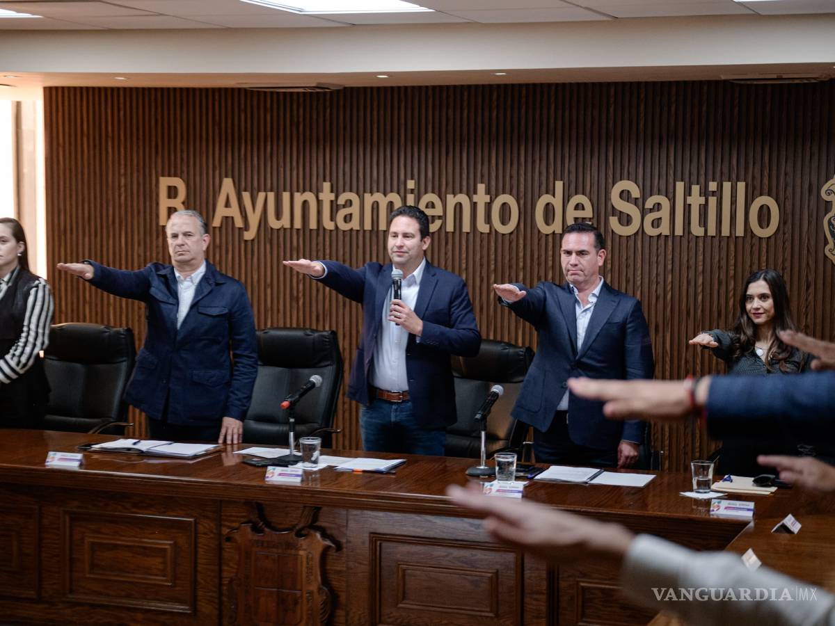 $!Alberto Glyndwr Salinas toma protesta como Director General del Instituto Municipal de Planeación.