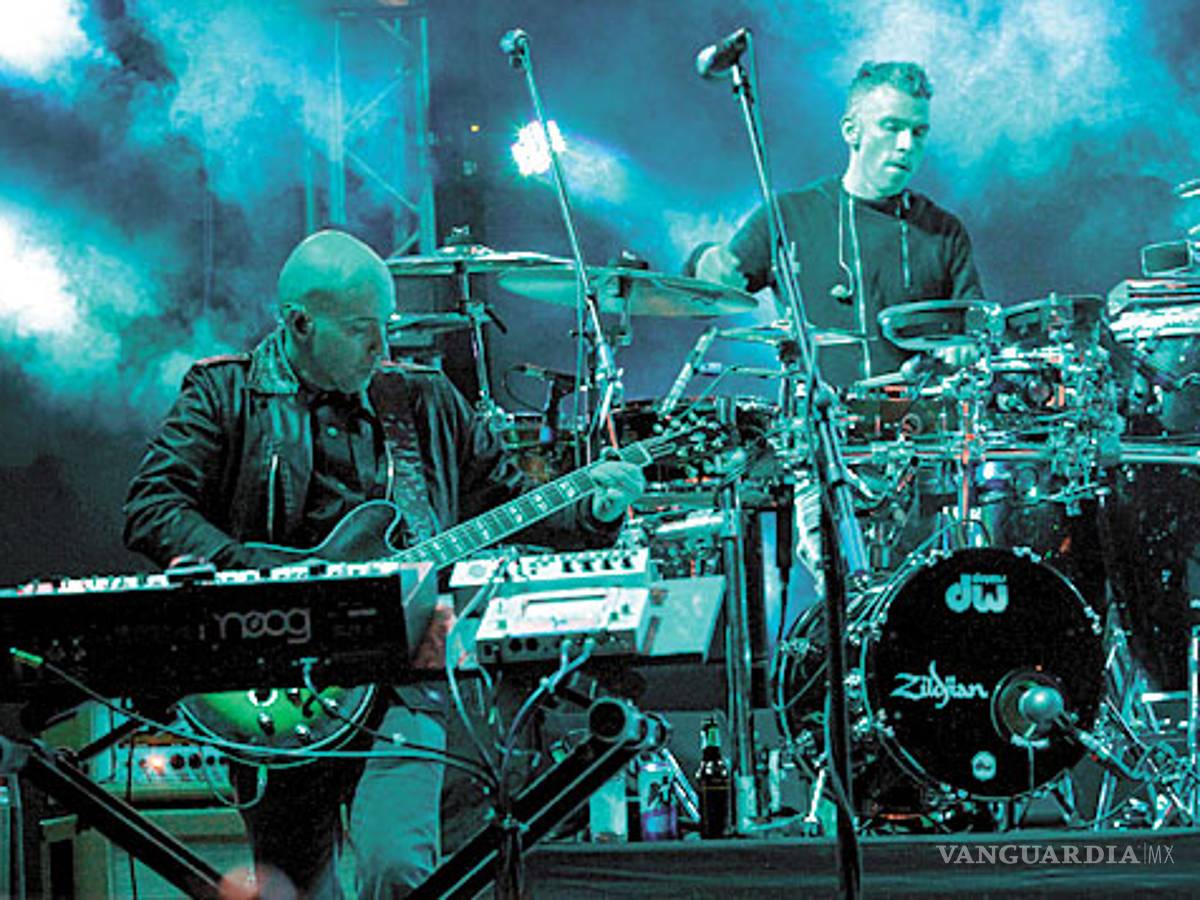 $!Kinky prende a Saltillo y cierra el Beer Fest Coahuila