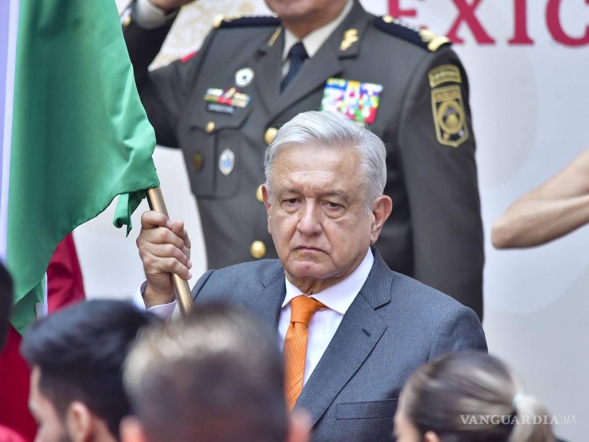$!Presidente de México durante la Ceremonia Abanderamiento de la Delegación de Mexico, previo al inicio de los Juegos Centroamericanos y del Caribe San Salvador 2023, en el Palacio Nacional.