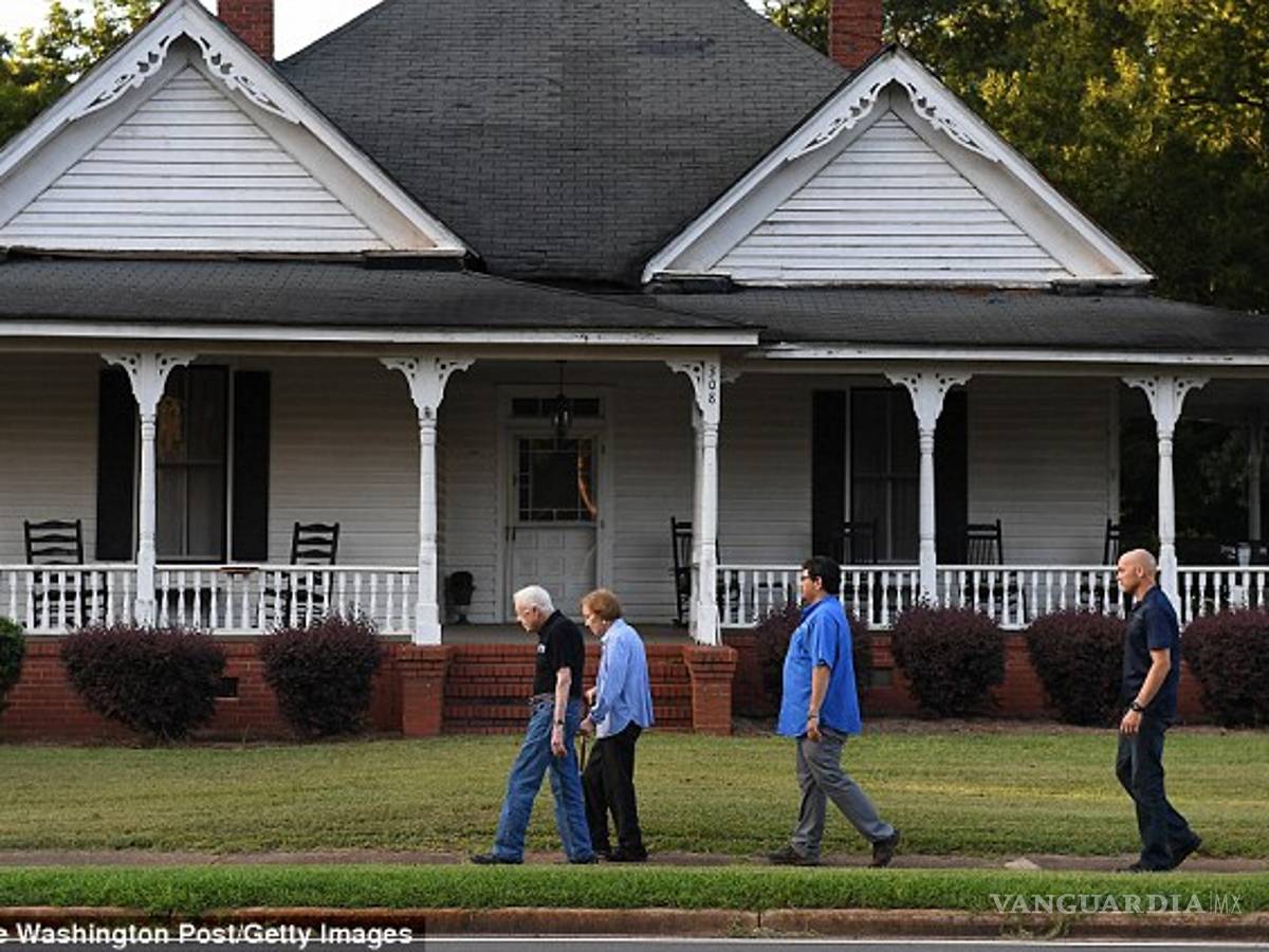 $!Mientras en EU el ex presidente Jimmy Carter lava él mismo sus platos, en México los ex mandatarios tienen hasta 20 ayudantes