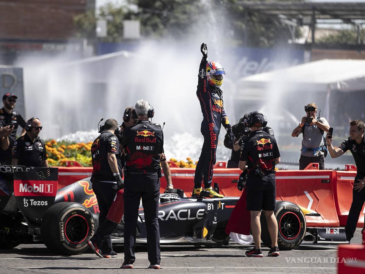 $!El piloto mexicano Sergio “Checo” Pérez deleitó a sus seguidores en su natal Guadalajara.