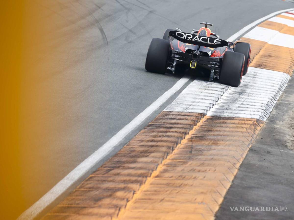 $!El Circuito de Zandvoort se pintó naranja ante la segunda victoria consecutiva del Mad Max