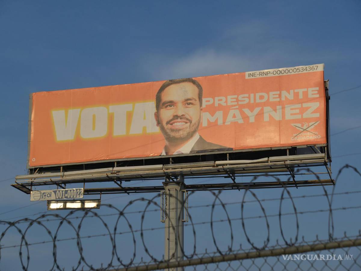 $!En menor medida, los abanderados de Movimiento Ciudadano se promocionan en anuncios panorámicos.
