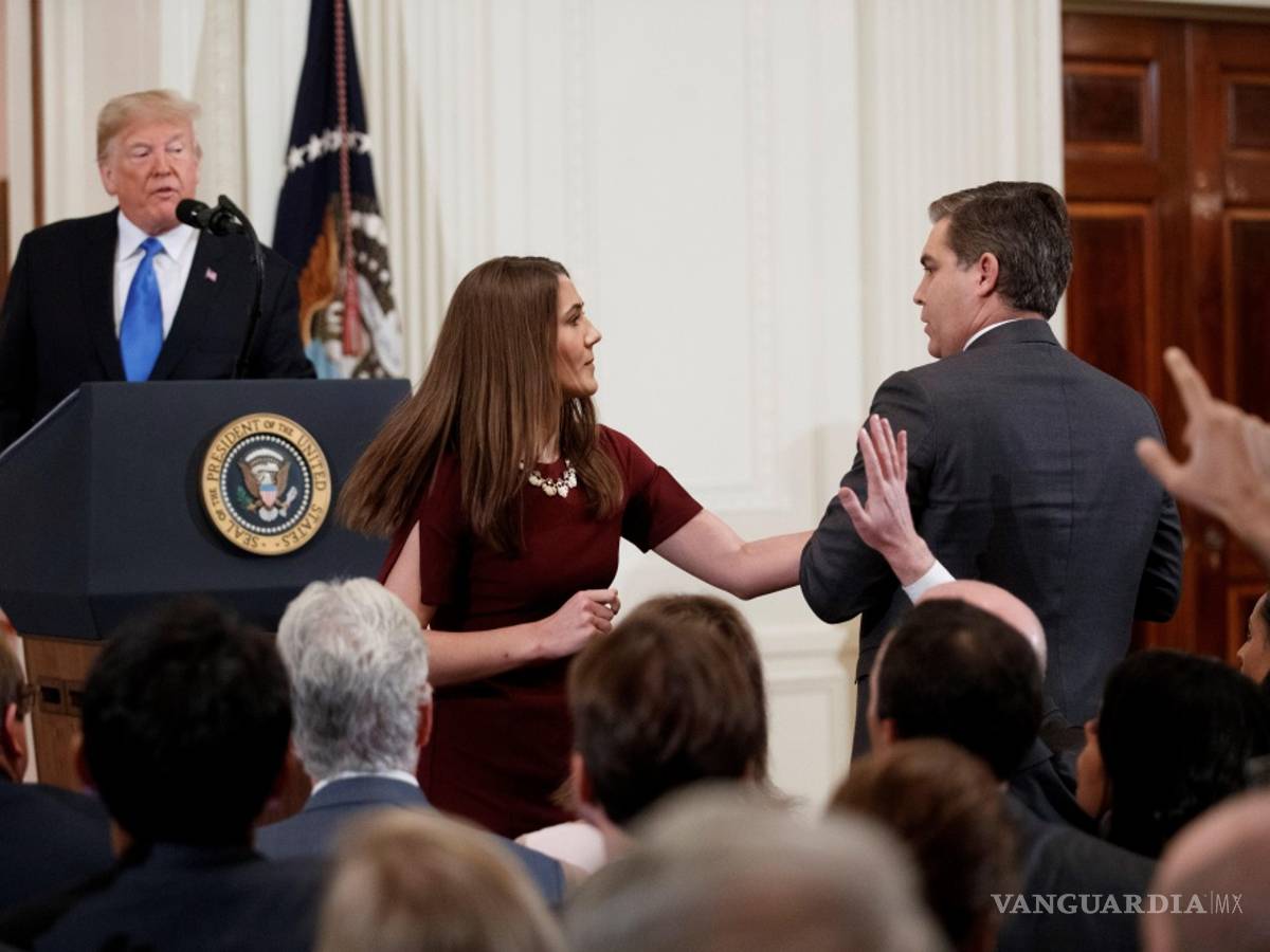 $!Trump ataca al periodista Jim Acosta de CNN en rueda de prensa por las Elecciones legislativas