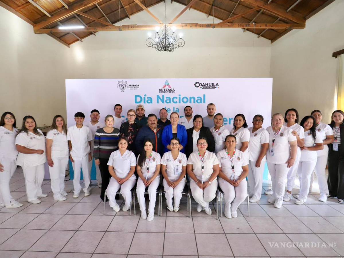 $!Reconoce Ayuntamiento de Arteaga la labor de enfermeras y enfermeros en su día