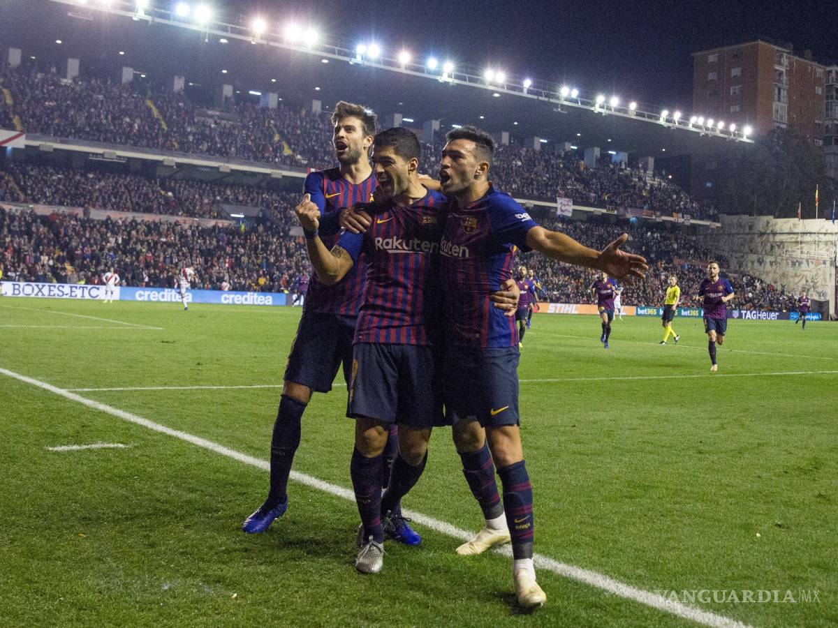 $!Suárez salva a un Barcelona a punto de hacer el ridículo