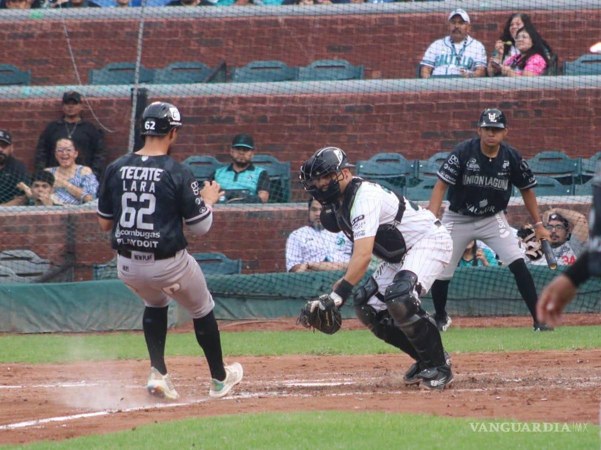 $!Los Saraperos de Saltillo no pudieron regresar nunca en el primer partido de la doble cartelera de este sábado en el Madero ante los Algodoneros de Unión Laguna.