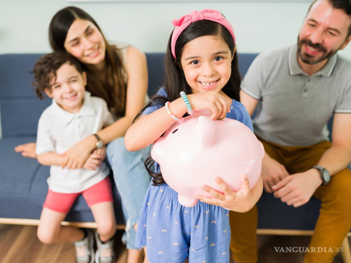 $!Los niños aprenden de las acciones financieras que toman los padres en casa.