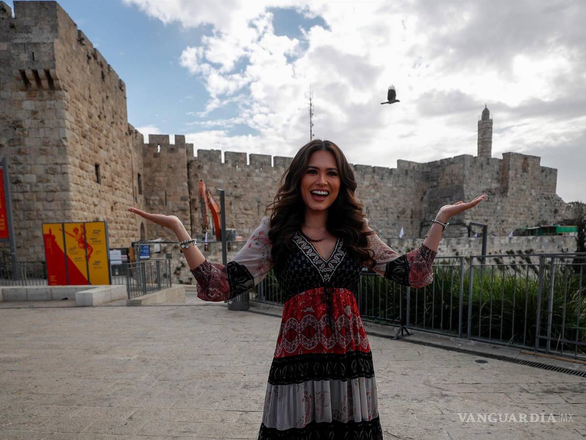 $!La Miss Universo Andrea Meza de México recorrerá la Ciudad Vieja de Jerusalén. EFE/EPA/Atef Safadi