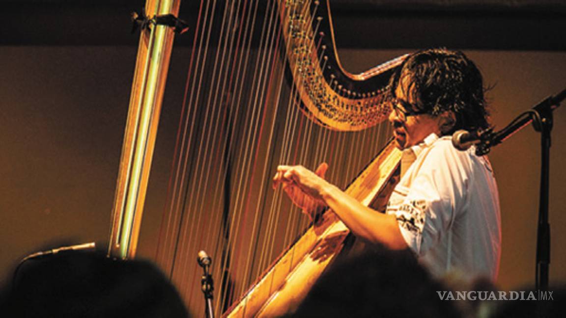 $!César Secundino, un arpista coahuilense de alto nivel